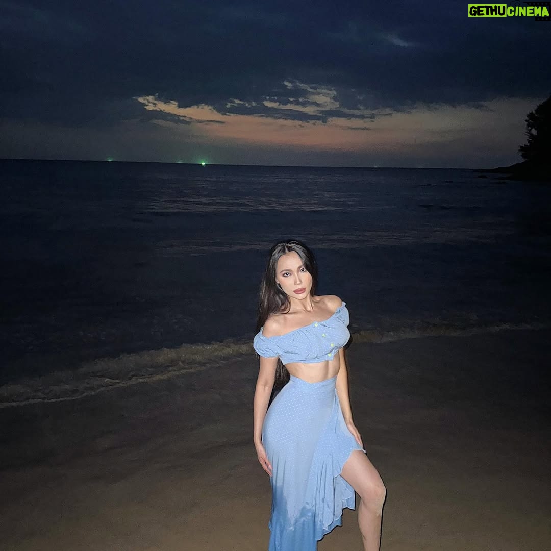 Zhanar Dugalova - 66.7K Likes - A sunset to remember šš