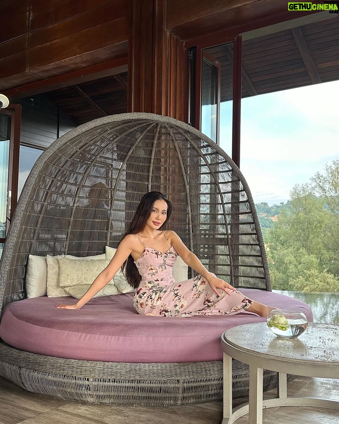 Zhanar Dugalova - 30.5K Likes - š·š¶šš©·