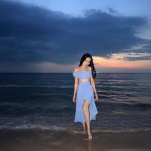 Zhanar Dugalova Instagram - A sunset to remember 🌊💕
