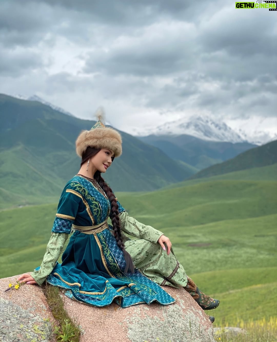 Zhanar Dugalova - 23K Likes - ҰлŃŃŃŃŅ£ Ņ°Š»Ń ŠŗŅÆŠ½Ń ŅұŃŃŃ Š±Š¾Š»ŃŃŠ½! ŠŠ°ŃŃŃŠ· ÓŃŠ±ŃŃ ŃŠ°Ņ£ŃŃŃŅŅŠ° ŃŃŠ½ŃŃŃŃŅ, молŃŃŠ»ŃŅ, Š±ŠµŃŠµŠŗŠµ мен баŅŃŃ ŃŃŠ¹Š»Š°ŃŃŠ½!š¤ļøš±š·šļøā¤ļø