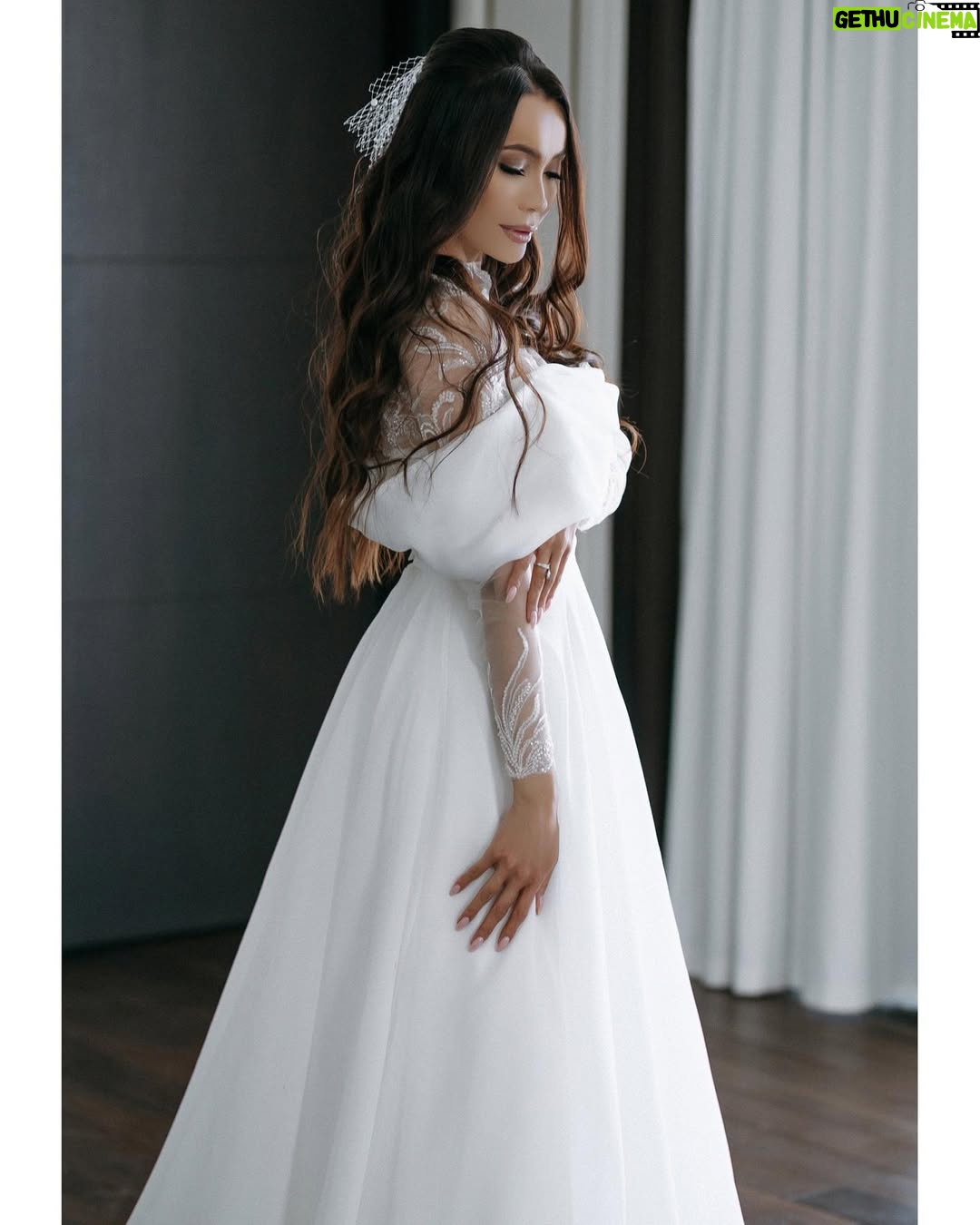 Zhanar Dugalova - 28.1K Likes - Š”ŅÆŠ¹ŃŠŗŃŃ @lanoviaalmaty ŃŠ°Š»Š¾Š½Ńна оŃŃŠ½Š“ай ÓŠ“ŠµŠ¼Ń ŃŃŠ¹Š»ŃŅ ŅÆŃŃŠ½ алŅŃŃŃŠ¼ ŃŠµŠŗŃŃŠ·!!! ā¤ļøšš»š„°š„°š„° dress @lanoviaalmaty š¤š¤š¤
Photo @nurqanat_luqpan ššš¼šš @juldyzai_makeupš @freedi_design š @almasheva_zhazira š