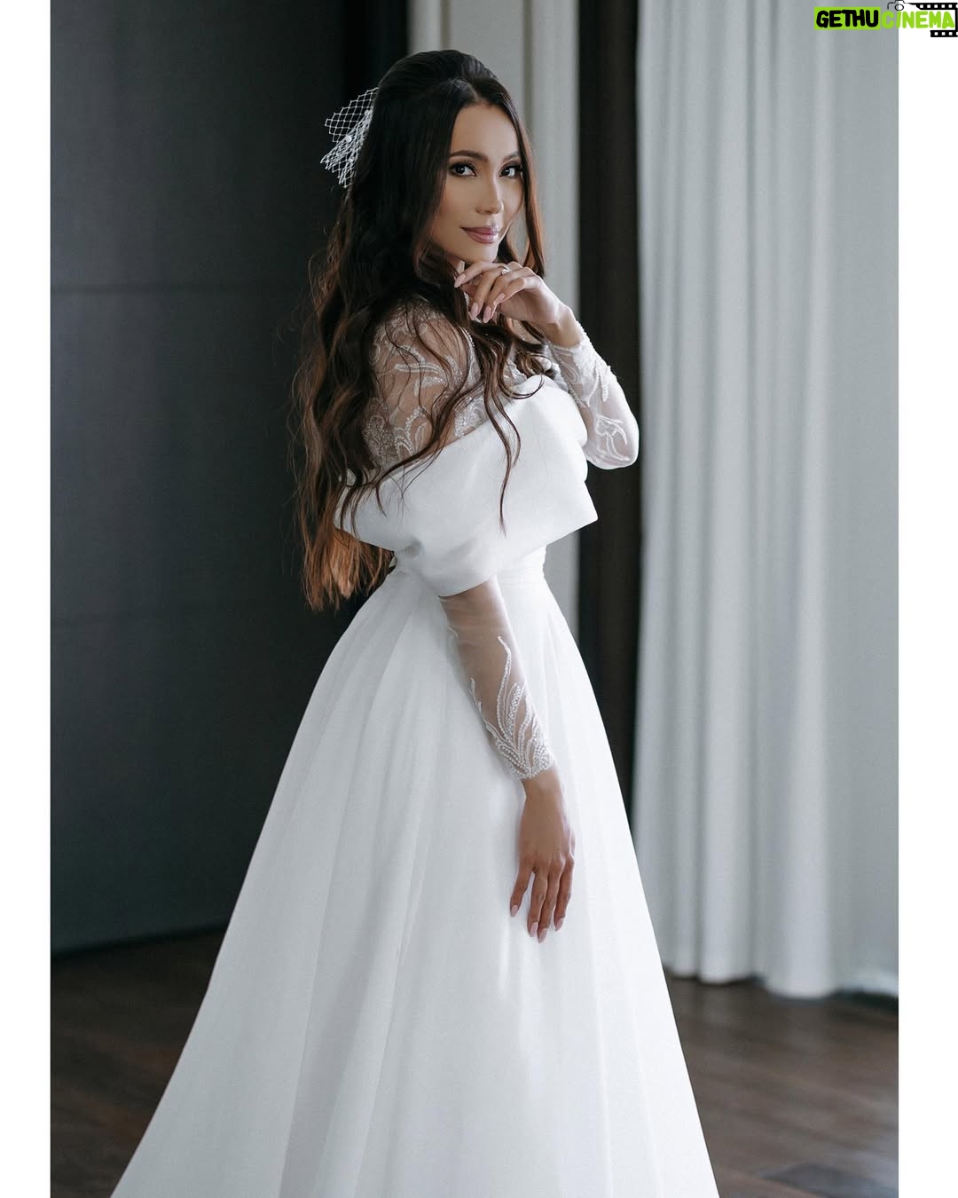 Zhanar Dugalova - 28.1K Likes - Š”ŅÆŠ¹ŃŠŗŃŃ @lanoviaalmaty ŃŠ°Š»Š¾Š½Ńна оŃŃŠ½Š“ай ÓŠ“ŠµŠ¼Ń ŃŃŠ¹Š»ŃŅ ŅÆŃŃŠ½ алŅŃŃŃŠ¼ ŃŠµŠŗŃŃŠ·!!! ā¤ļøšš»š„°š„°š„° dress @lanoviaalmaty š¤š¤š¤
Photo @nurqanat_luqpan ššš¼šš @juldyzai_makeupš @freedi_design š @almasheva_zhazira š