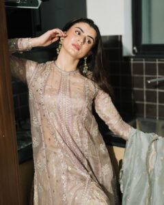 Actress Zubab Rana HD Photos and Wallpapers May 2025