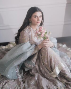 Zubab Rana Instagram - Eid Mubarak to everyone celebrating 💕💕

📸 @ihassankhan