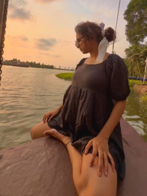 bhumika Basavaraj Instagram - Black dress, blue water — beautiful mood 🙈😍
#bhumikabasavaraj