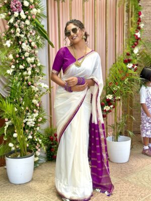 bhumika Basavaraj Instagram - Traditionally caught ✨💜
MUA: @makeover_by_ashwinisharath 
#bhumikabasavaraj