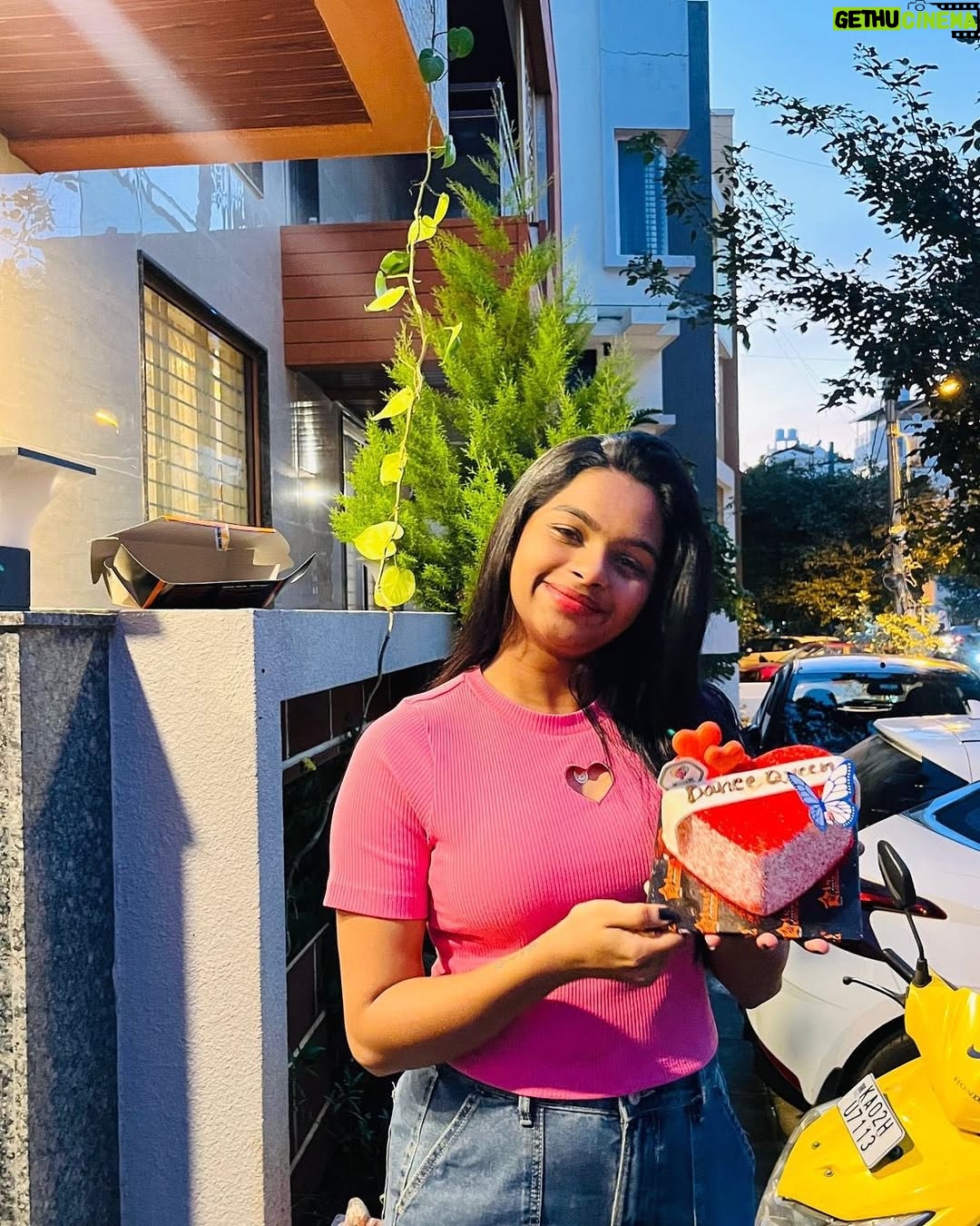 brunda Prabhakar - 8.2K Likes - Alright, here’s my official birthday dump! 🍰🎉
Too many cakes (I might be rolling for the next week, but totally worth it), and I’m surrounded by the best people—honestly, you all make life so sweet. My heart is full, my stomach is…well, a little full too, but in the best way. I’m pretty sure I’ve hit my sugar limit for the next decade, but every bite was worth it.
Special mention to all my fanpages - Thanks for making me feel special and celebrating me from past one month
Huge thanks for all the birthday wishes, mentions, and love—honestly, I didn’t get a chance to reply to everyone, but trust me, every single message made my day even more special.
Thanks for making it unforgettable—here’s to the drive, the laughs, and of course, the cakes. Grateful beyond words!
#BestBirthdayEver #CakeOverload #GratefulHeart #brundaprabhakar #birthday #happybirthday #25 #25thbirthday #grateful