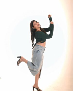 ichandanak gowda Instagram - 😈

Clicks @framesbyvikaskakolu 
Hairstyle @sinchugowda_hairstylist 

#foryou #explore #instagram #instagood #anxiety  #trending #pose