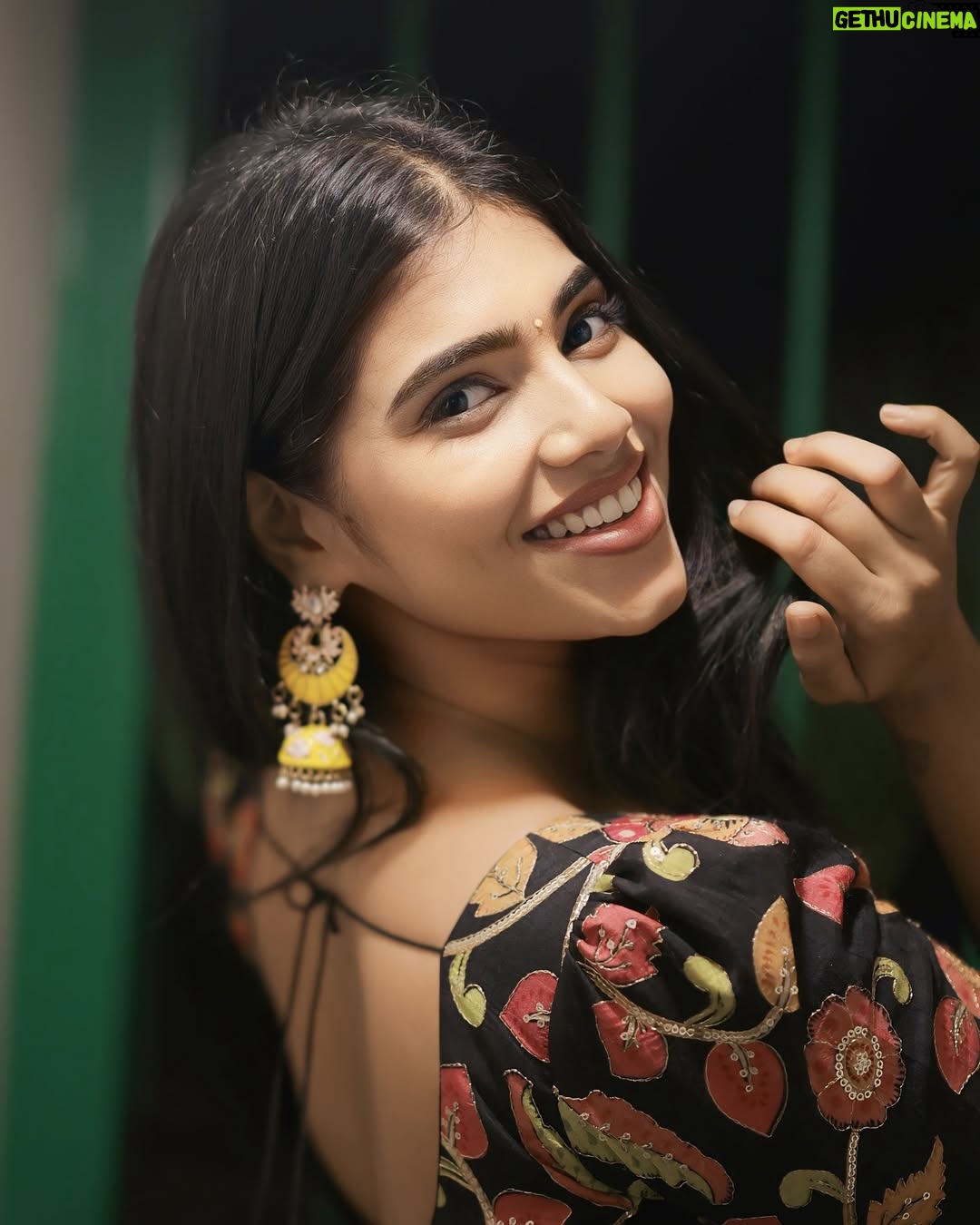 ichandanak gowda - 1.1K Likes - 🌻🌸
#instagood #foryou #explore #trending #prettylittlebaby