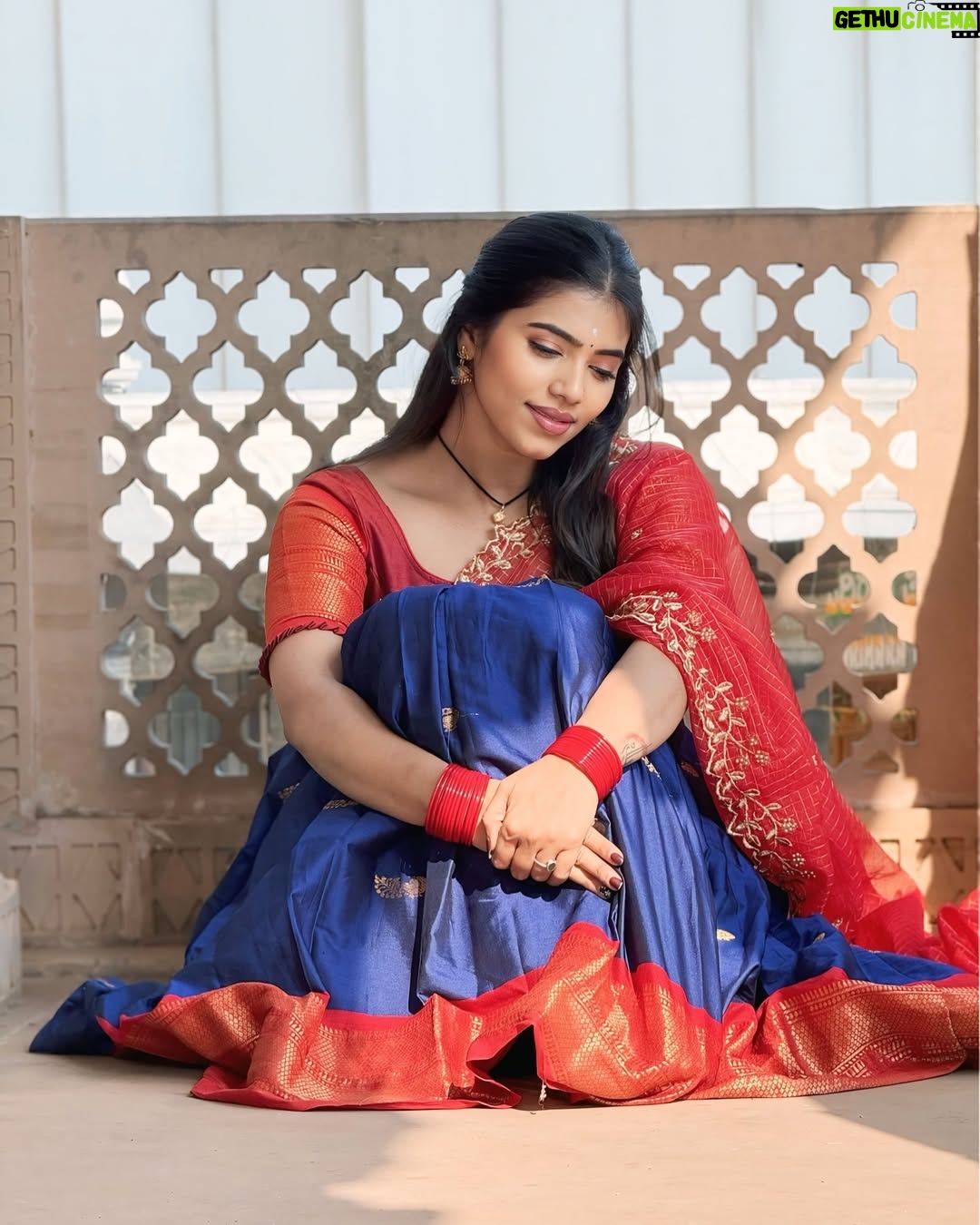 ichandanak gowda - 9.8K Likes - ಯರೇ ನಿನ್ನ ಸಖ ♥️🌸
Makeup @chaithranr_artistry @iamcnr
Costume @_purplestudios_
#instagood #instagram #foryou #explore #kannada #treditional