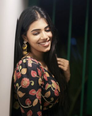 ichandanak gowda Instagram - 🌻🌸

#instagood #foryou #explore #trending #prettylittlebaby