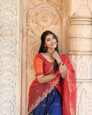 ichandanak gowda Instagram - ಯರೇ ನಿನ್ನ ಸಖ ♥️🌸

Makeup @chaithranr_artistry @iamcnr 
Costume @_purplestudios_ 

#instagood #instagram #foryou #explore #kannada #treditional