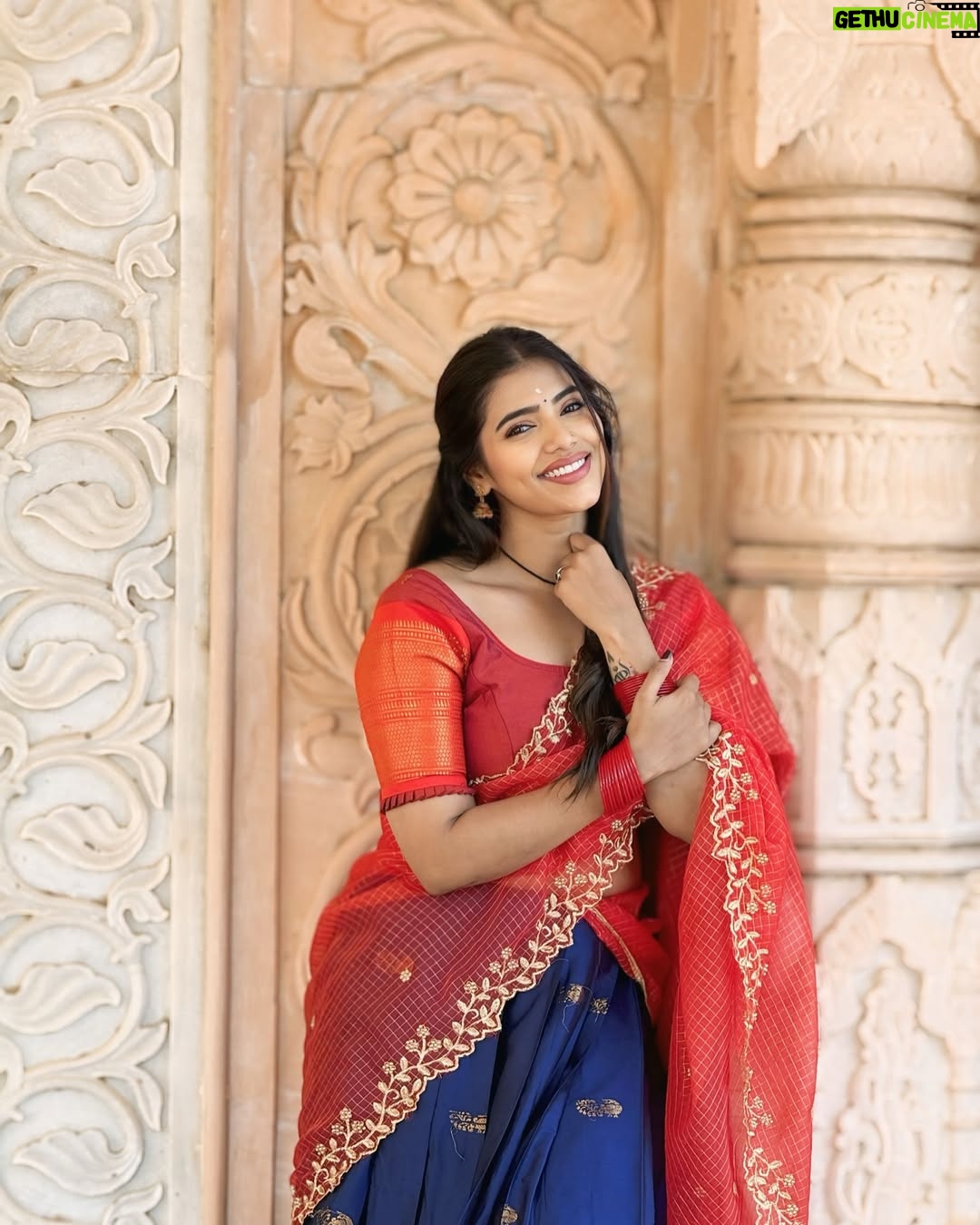 ichandanak gowda - 9.8K Likes - ಯರೇ ನಿನ್ನ ಸಖ ♥️🌸
Makeup @chaithranr_artistry @iamcnr
Costume @_purplestudios_
#instagood #instagram #foryou #explore #kannada #treditional