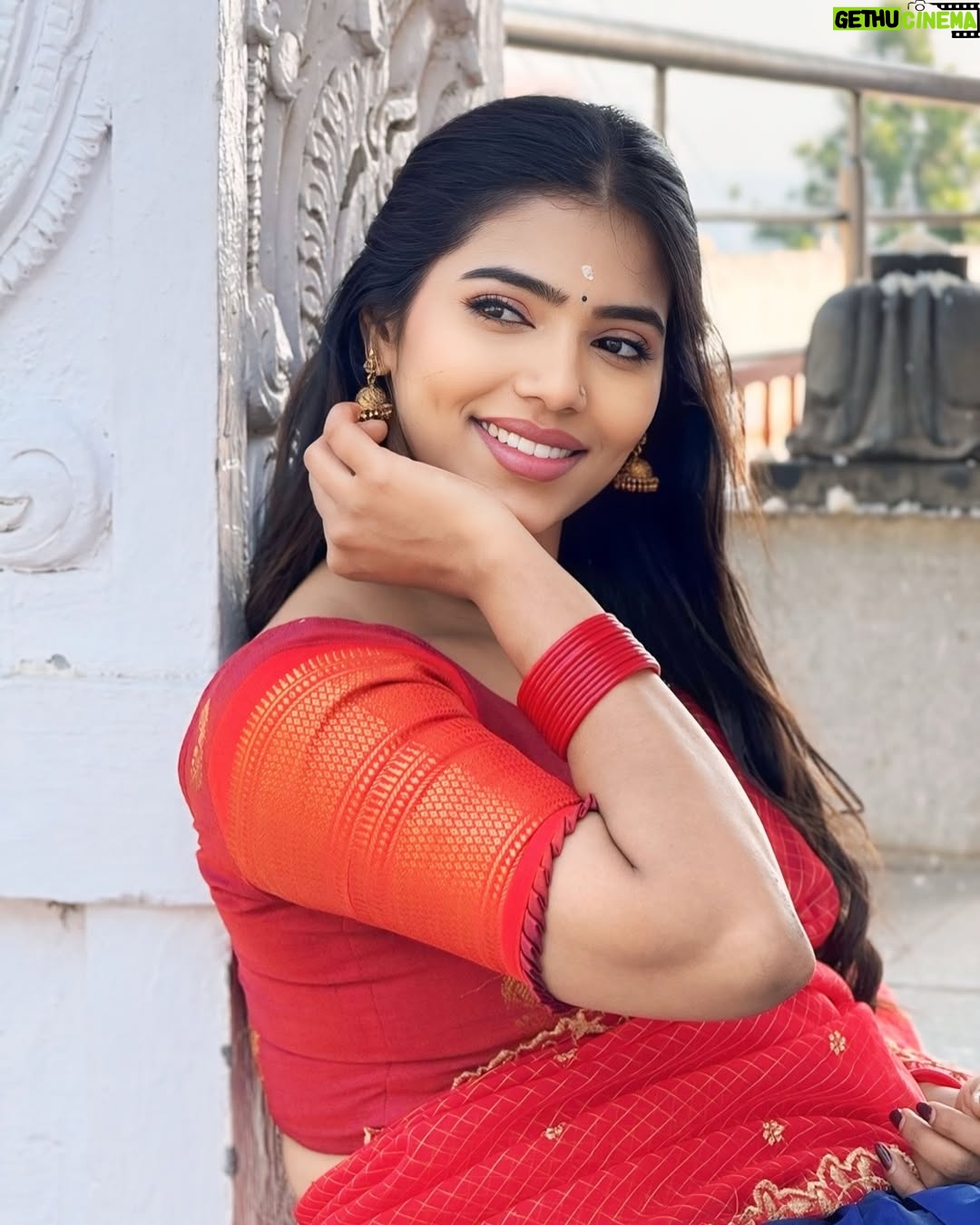 ichandanak gowda - 9.8K Likes - ಯರೇ ನಿನ್ನ ಸಖ ♥️🌸
Makeup @chaithranr_artistry @iamcnr
Costume @_purplestudios_
#instagood #instagram #foryou #explore #kannada #treditional