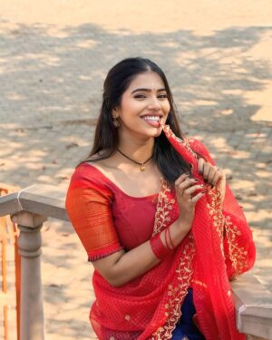 ichandanak gowda Instagram - ಯರೇ ನಿನ್ನ ಸಖ ♥️🌸

Makeup @chaithranr_artistry @iamcnr 
Costume @_purplestudios_ 

#instagood #instagram #foryou #explore #kannada #treditional