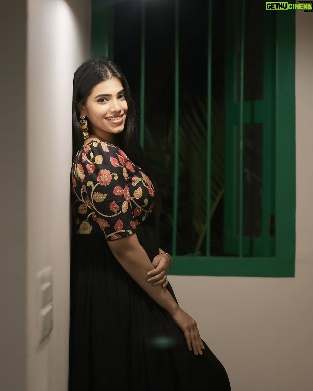 ichandanak gowda - 1.1K Likes - 🌻🌸
#instagood #foryou #explore #trending #prettylittlebaby