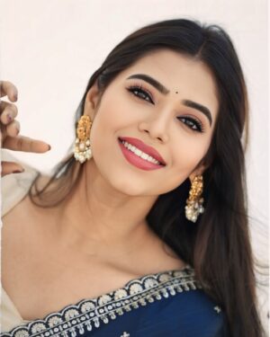 ichandanak gowda Instagram - 🎵🎶

📸: @one8_pics 
💄: @sachin_makeover 
🥻: @_purplestudios_ 

#instagram #instagram #foryou #explorepage #saree #goodvibes
