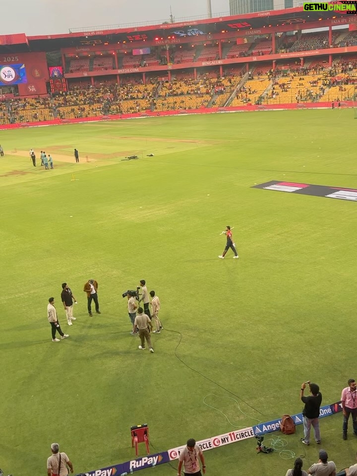 jhanvi R - 5.4K Likes - Rcb vs csk ā¦
Jai rcb @sureshraina3 @virat.kohli
