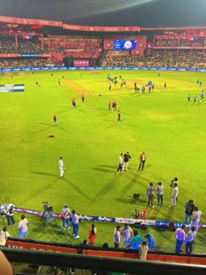 jhanvi R Instagram - Rcb vs csk … 

Jai rcb @sureshraina3 @virat.kohli