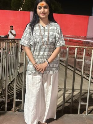 jhanvi R Instagram - ಅಮ್ಮ , ದೊಡ್ಡಮ್ಮ, ಚಿಕ್ಕಮ್ಮನಿಗೆ ಕಾಶಿ ಯಾತ್ರೆ ಮಾಡಿಸಿದ ಸಾರ್ಥಕತೆ … 

#jaaliwithjaans #jhanvianchor #jhanviactor #jhanvinewsanchor #majaacafe #nannammasuperstar #gichigiligili #saviruchi #familygangster #jaaliwithjaans #podcast #interviews #adhipatra #heroine