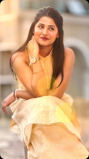 monisha Vijaykumar Instagram - Stepped out wearing something I designed after so long…..feels good 🩷