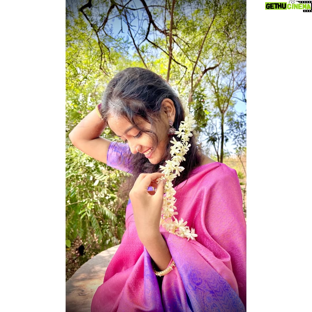 namita chidre - 13.8K Likes - 💗🌸✨🧿👀@namita_chidre_
.
.
.
.
#trending #gotrending #virel #sareelove #karnataka #keepsupporting #kannadasongs