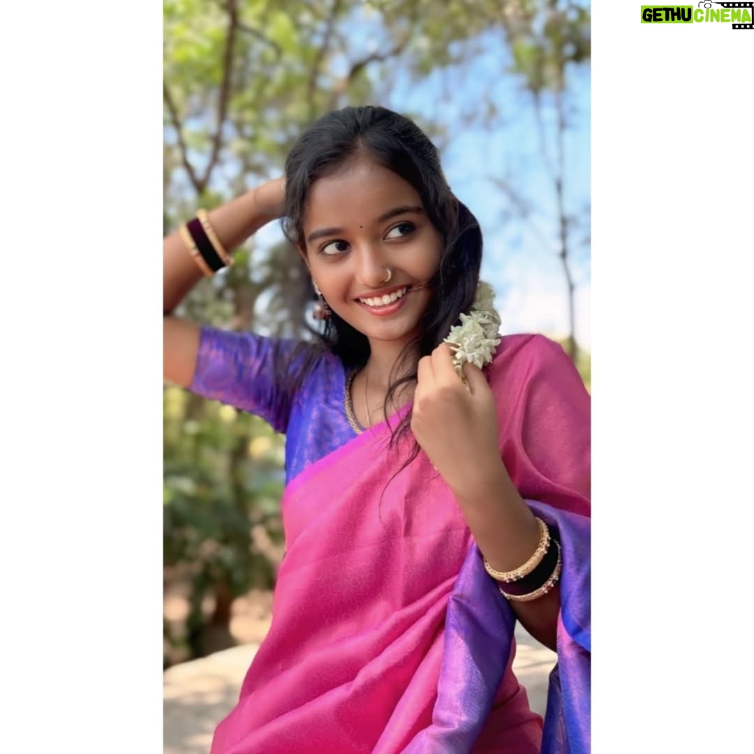 namita chidre - 13.8K Likes - 💗🌸✨🧿👀@namita_chidre_
.
.
.
.
#trending #gotrending #virel #sareelove #karnataka #keepsupporting #kannadasongs