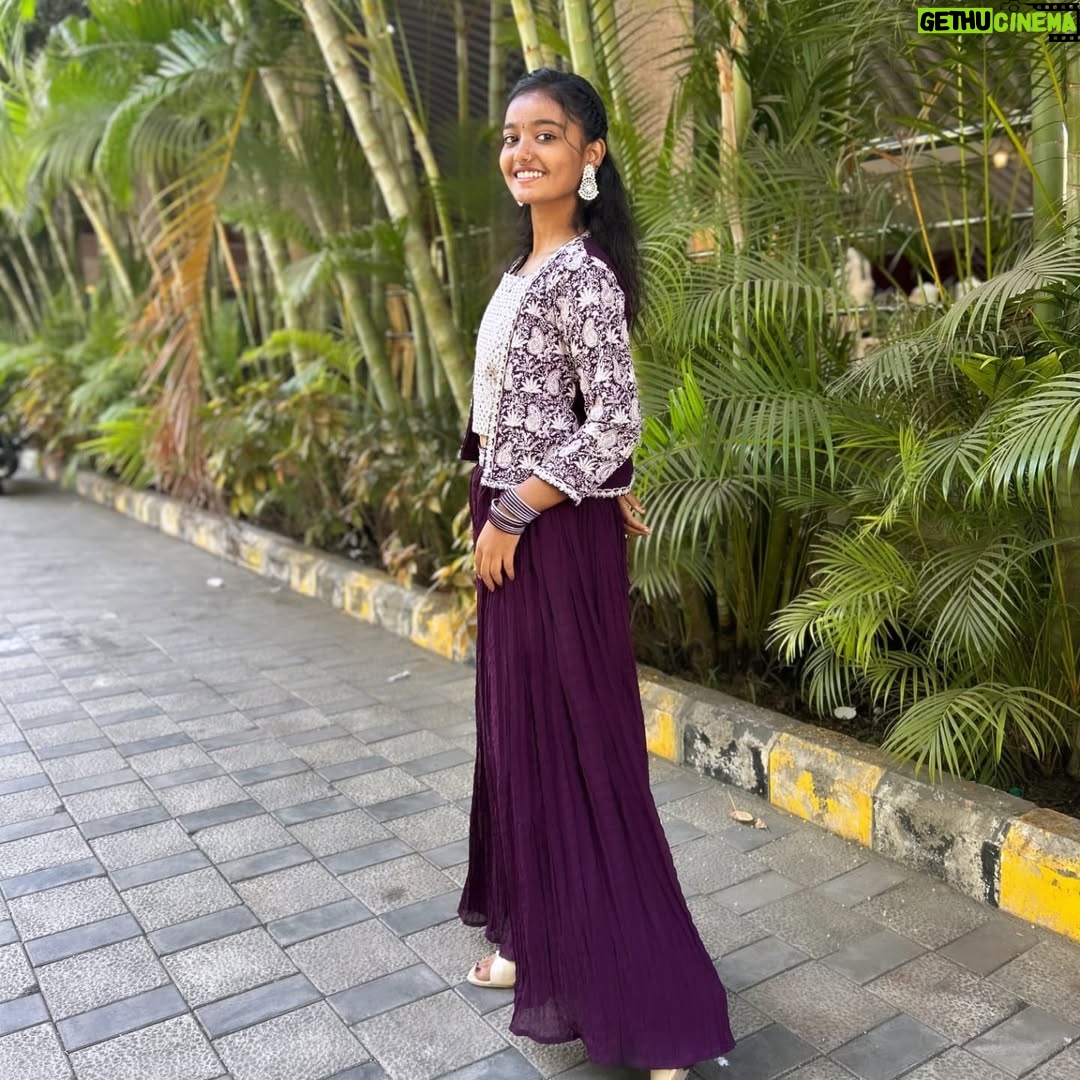 namita chidre - 21.9K Likes - 🧿🤍........@namita_chidre_
.
.
.
.
.
#trending #gotrending #viralphotos #instagood #karantaka💛❤️ #ukcrushgirl #uttarkarnatakhudagi❤️💥 #pakkannadati #kanndathi❤️💛 #kannadamusic #kanndasongs #kannadanewsong #instalove #mine