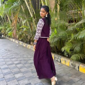 namita chidre Instagram - 🧿🤍........@namita_chidre_ 
.
.
.
.
.
#trending #gotrending #viralphotos #instagood #karantaka💛❤️ #ukcrushgirl #uttarkarnatakhudagi❤️💥 #pakkannadati #kanndathi❤️💛 #kannadamusic #kanndasongs #kannadanewsong #instalove #mine