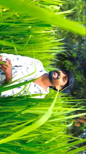 namita chidre Instagram - ಹೊಯ್ಕೋ ಅದ್ರ್ ಬೀಳಲ್ಲ ಅಂದ್ಳು 😂😂😂😂

@namita_chidre_ @mr_manoj_athani @suresh___dodamani 

#lovers #love #trending #motivation #trendingreels #ownvoice #lovers #couple #ownvoice #ownvoice #kannada