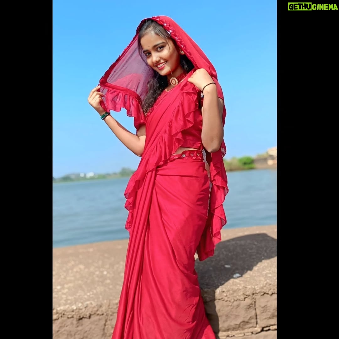 namita chidre - 13.6K Likes - Red ...!!! ♥️✨🧿🥀
.
.
.
.
#trending #gotrending #viralphotos #instagood #uttarkarnatakhudagi❤️💥 #sareelove #kannadareels #lovekannada #karantaka💛❤️ #pakkannadati #ukcrushgirl