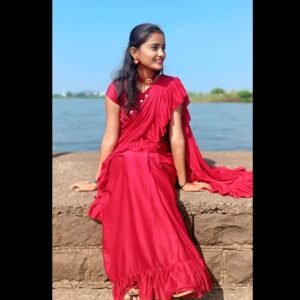 namita chidre Instagram - Red ...!!! ♥️✨🧿🥀
.
.
.
.
#trending #gotrending #viralphotos #instagood #uttarkarnatakhudagi❤️💥 #sareelove #kannadareels #lovekannada #karantaka💛❤️ #pakkannadati #ukcrushgirl