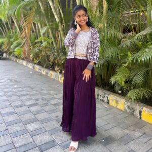 namita chidre Instagram - 🧿🤍........@namita_chidre_ 
.
.
.
.
.
#trending #gotrending #viralphotos #instagood #karantaka💛❤️ #ukcrushgirl #uttarkarnatakhudagi❤️💥 #pakkannadati #kanndathi❤️💛 #kannadamusic #kanndasongs #kannadanewsong #instalove #mine