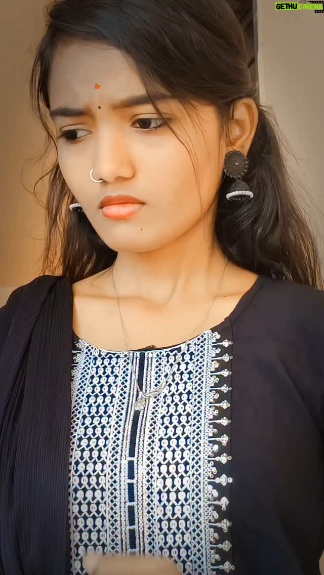 namita chidre - 15.6K Likes - 😁🙈♥️😅.........@namita_chidre_
.
.
.
.
.
#trending #gotrending #ukgirl #pakkakannadathi💛❤️ #keepsupporting🎀❤️ #explorepage✨ #viral #kannadalove #instalove #fyp #uttarkarnatakahudgi❤️ #ukcrush #ukhudagi #kannadasongs #lovekannada #funny #mine #lovee #onlyforu #kannadathi💛❤️