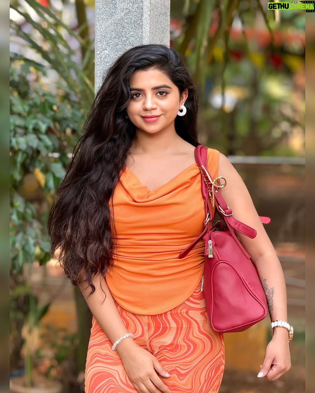nethra gowdaa - 5.7K Likes - Never compare š§”š¤ļø
#nethragowda #sunnyvibes