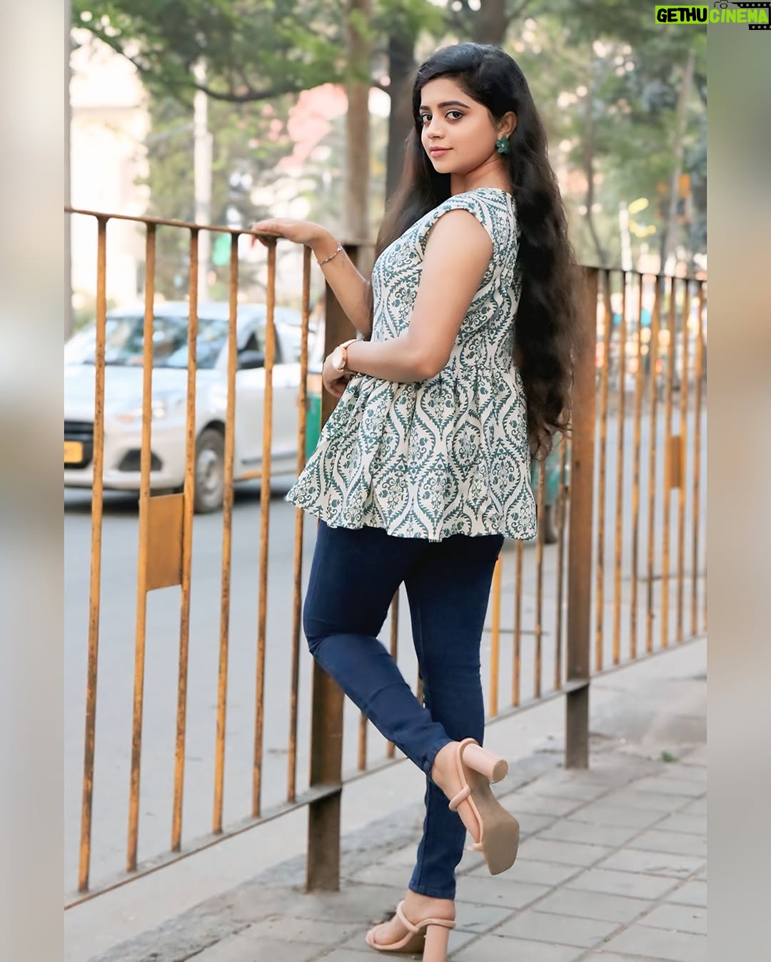 nethra gowdaa - 5K Likes - Sparkle like you mean it āØš
Pc š·: @let_me_click_this_chick