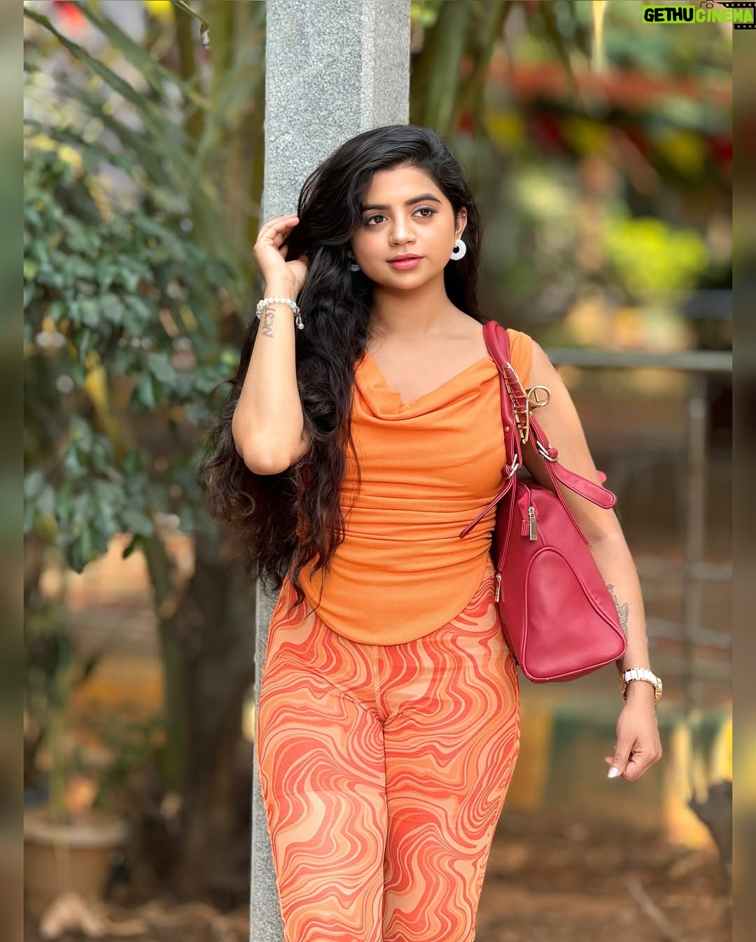 nethra gowdaa - 5.7K Likes - Never compare š§”š¤ļø
#nethragowda #sunnyvibes