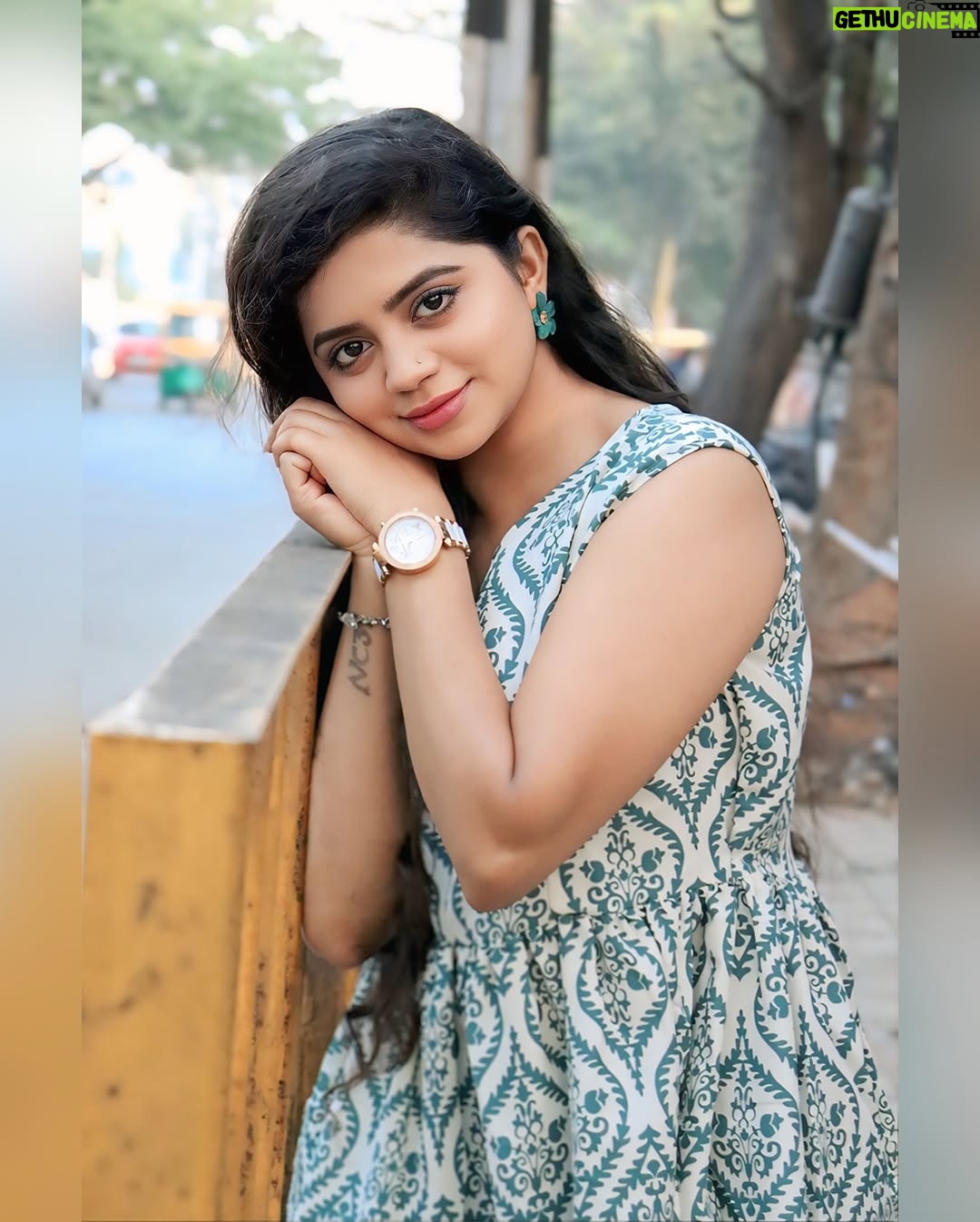nethra gowdaa - 5K Likes - Sparkle like you mean it āØš
Pc š·: @let_me_click_this_chick