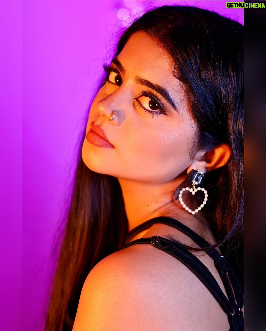 nethra gowdaa - 7.1K Likes - Sweet and sour ā¤ļøāš„>>>> swipe
#nethragowda #newpost #love