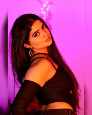 nethra gowdaa Instagram - Sweet and sour ❤️‍🔥>>>> swipe 

#nethragowda #newpost #love