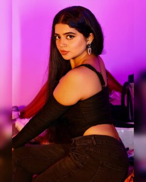 nethra gowdaa Instagram - Sweet and sour ❤️‍🔥>>>> swipe 

#nethragowda #newpost #love