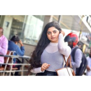 nethra gowdaa Instagram - 🫣🤍

#nethragowda