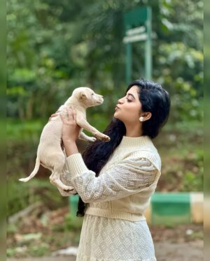 nethra gowdaa Instagram - <Swipeee☺️🤍✨ 
#nethragowda