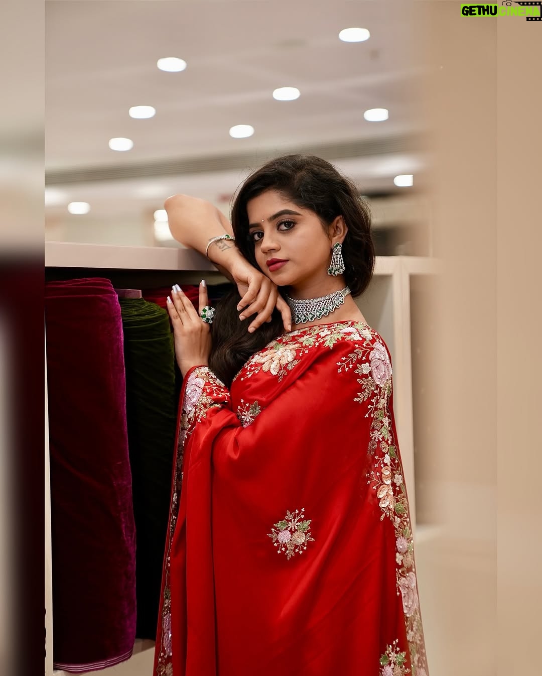 nethra gowdaa - 9.7K Likes - Donāt forget to be awesome!š
Pcšø: @srjamanu š„°