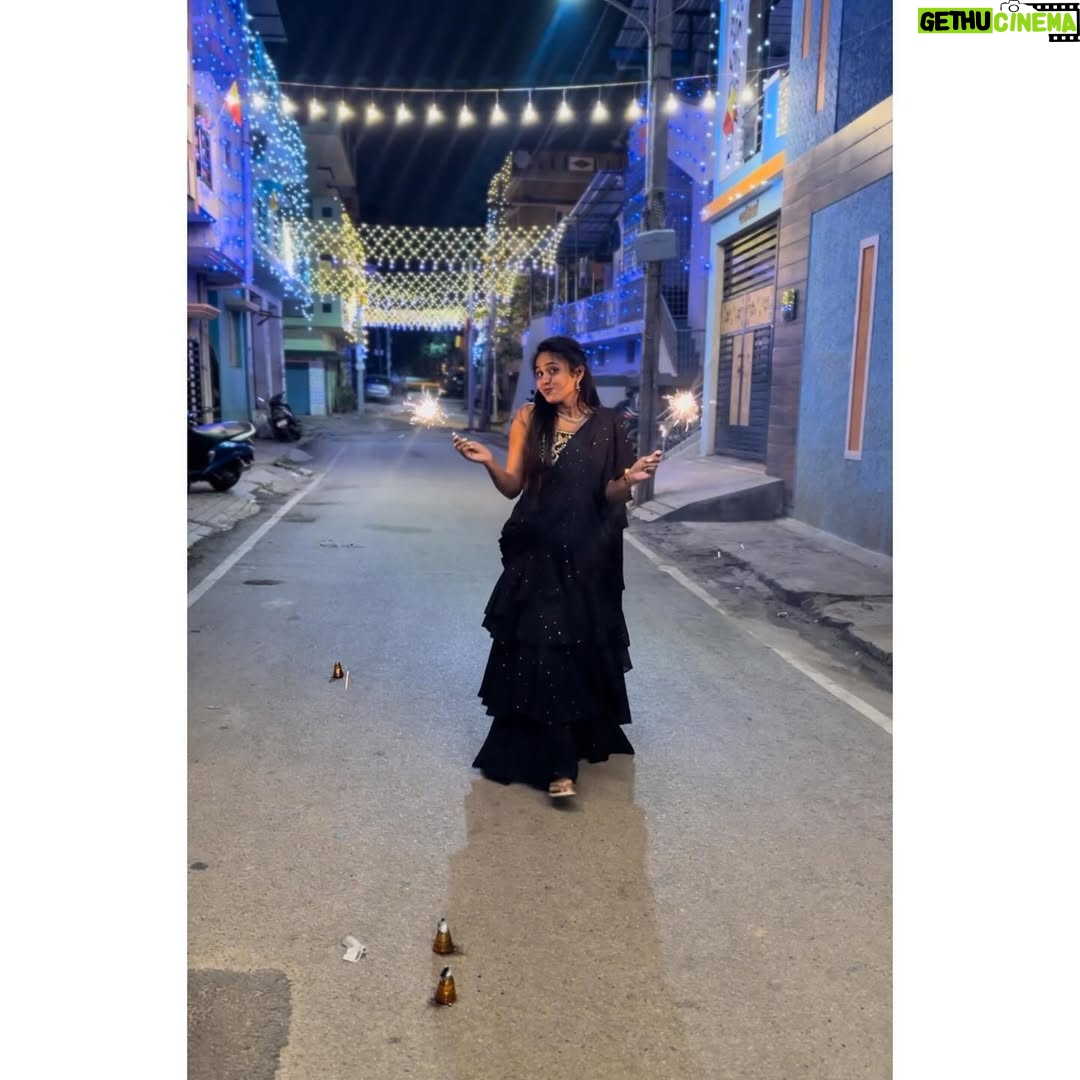 poorvi acharya - 2.2K Likes - Creating a life I love 🫶🏻🧿