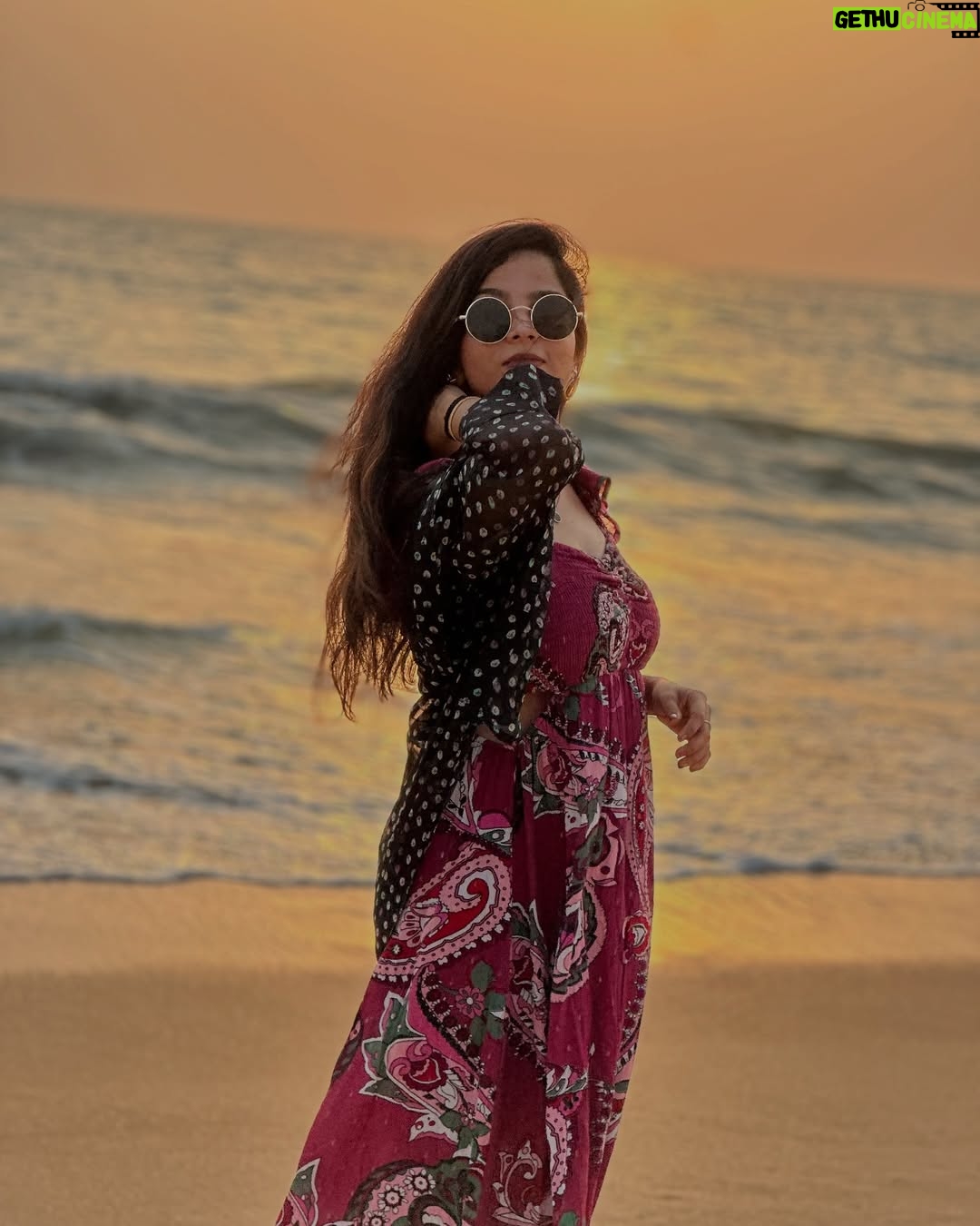 pramila acharya - 6.2K Likes - The World doesn’t need another copy the world needs the Original You♥️🧿