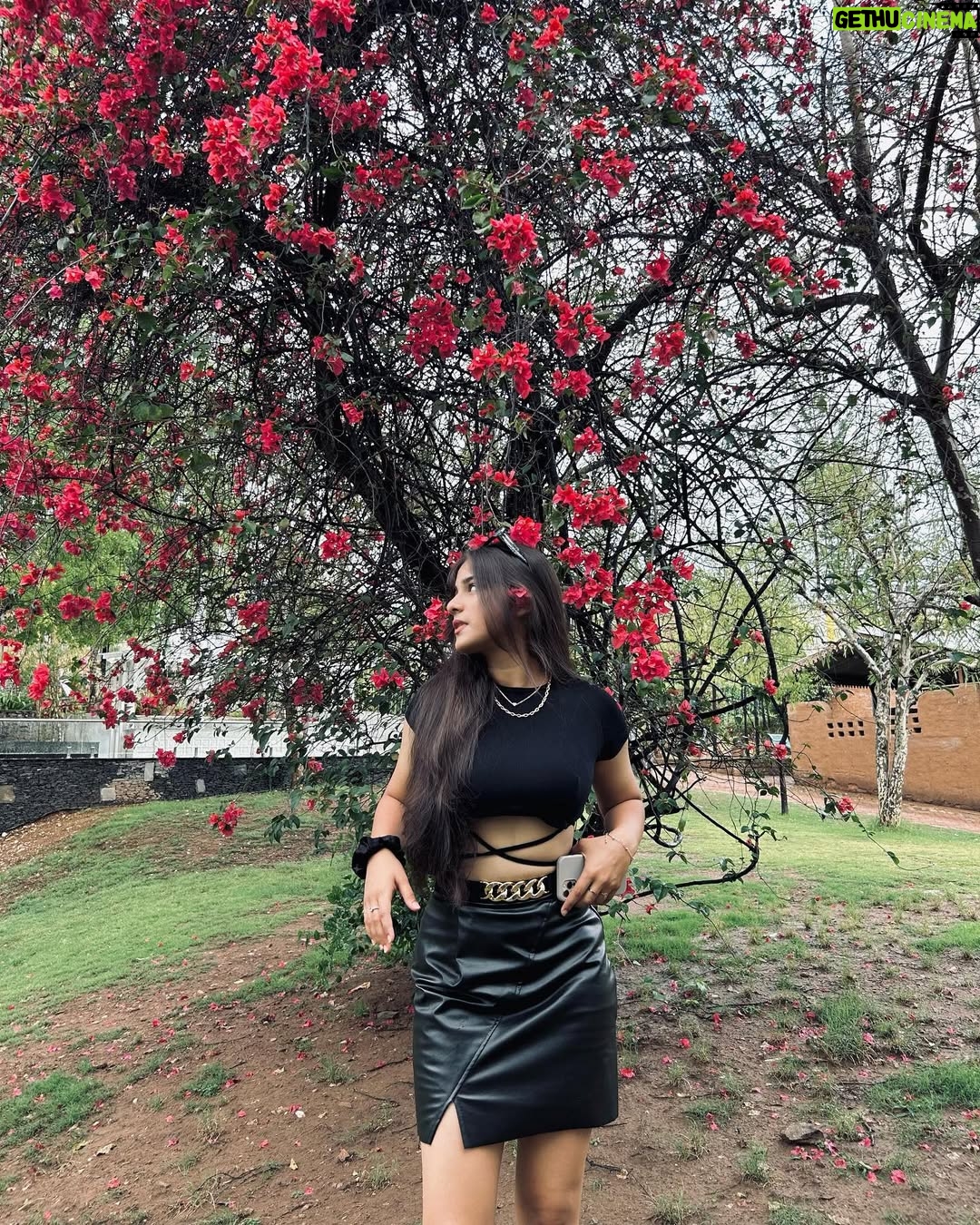 preet lakhanii - 79.9K Likes - summer preview ☀️
wearing @urbanic_in 🫶🏼
use my code "PRELA23" for some 💰off!!
top: 🔎98634
skirt: 🔎24081
🏷️
#urbanic #urbanicsquad #urbaniccampussquad #explore
