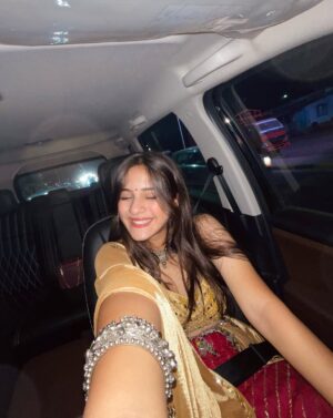 preet lakhanii Instagram - navरात्रि >>🪷✨💌