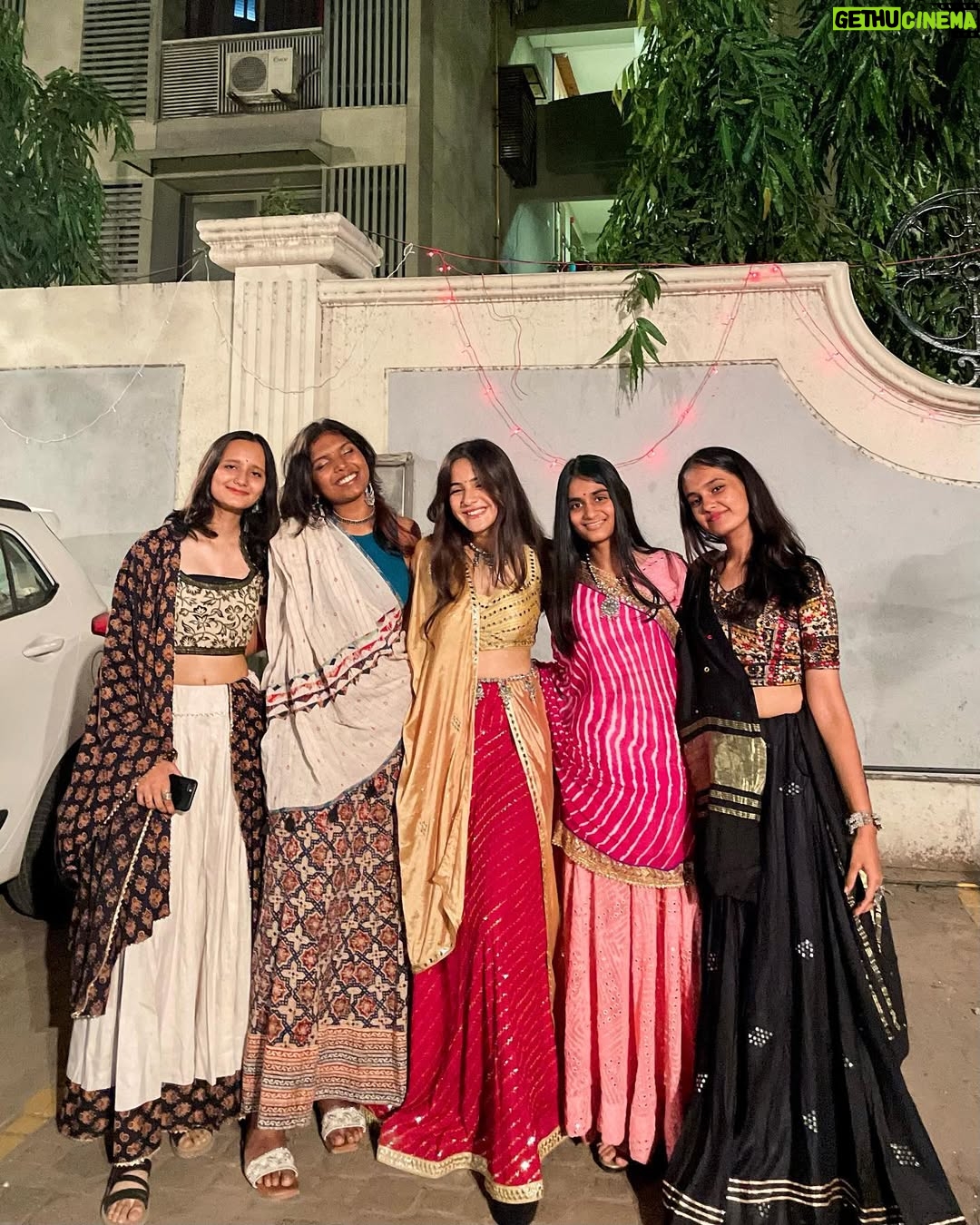 preet lakhanii - 54.2K Likes - navरात्रि >>🪷✨💌