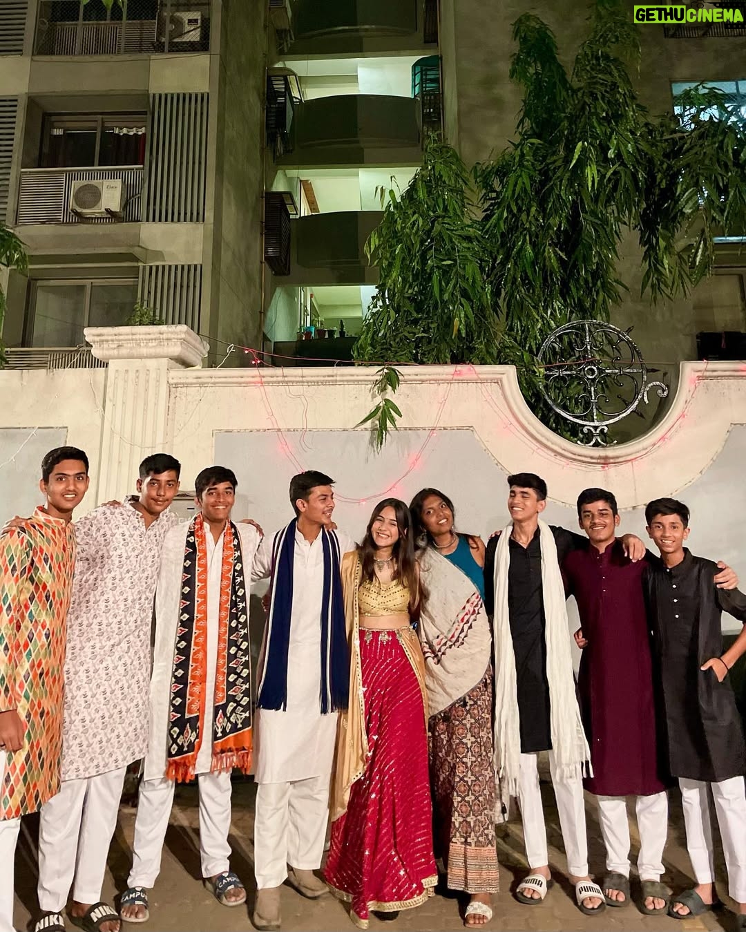 preet lakhanii - 54.2K Likes - navरात्रि >>🪷✨💌